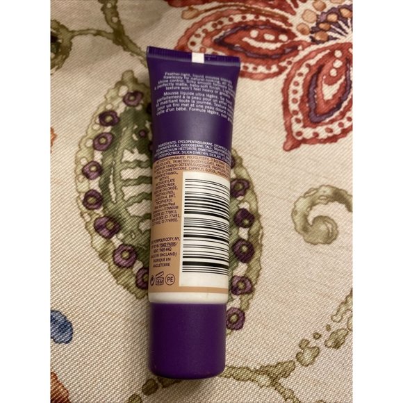 RIMMEL - Stay Matte Liquid Mousse Foundation 102 L - Picture 2 of 3